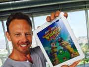 Ian Ziering makes it [b]ig promoting the new trailer of Angry Birds Fight!