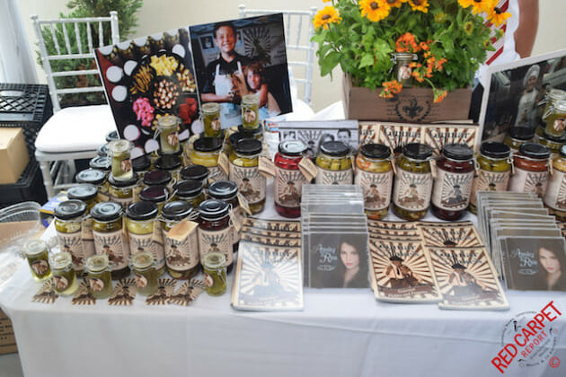 Gunnar and Jakes Pickles at the WOW! Creations Celebrity lifestyle gifting suite Honoring the Emmys #WowHollywood - DSC_0069