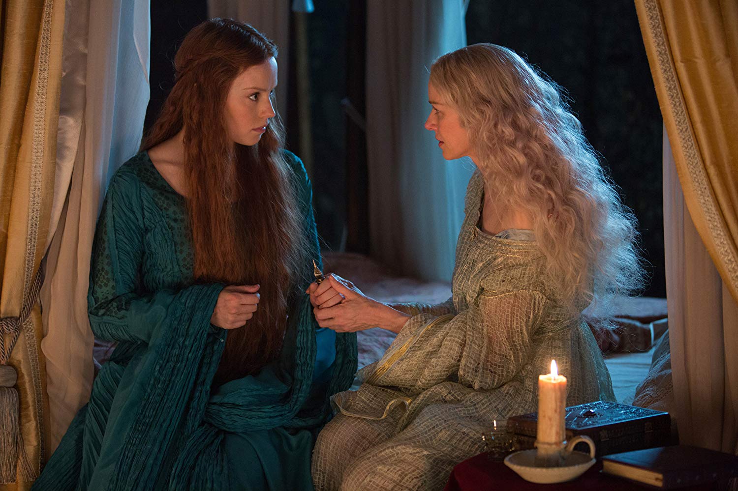 Naomi Watts and Daisy Ridley in Ophelia