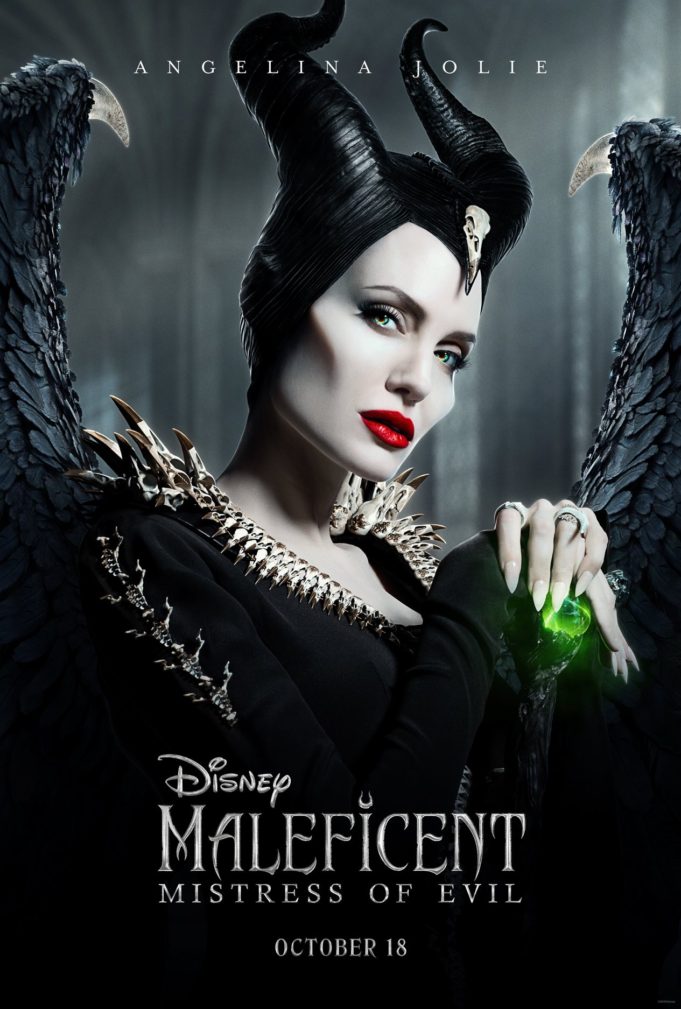 Michelle Pfeiffer, Angelina Jolie, Chiwetel Ejiofor, Robert Lindsay, Elle Fanning, and Harris Dickinson in Maleficent: Mistress of Evil