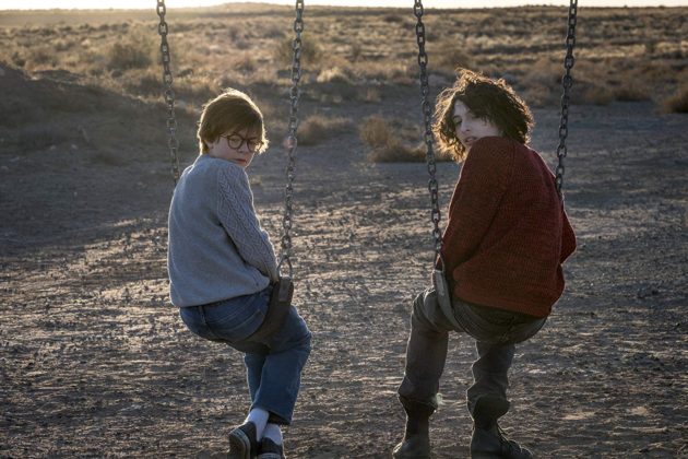 Oakes Fegley and Finn Wolfhard in The Goldfinch