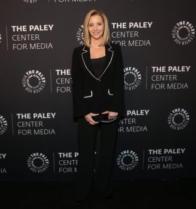 BEVERLY HILLS, CA – NOVEMBER 21: Presenter Lisa Kudrow arrives at The Paley Honors: A Special Tribute to Television's Comedy Legends in Beverly Hills on November 21, 2019. © Brian To for the Paley Center